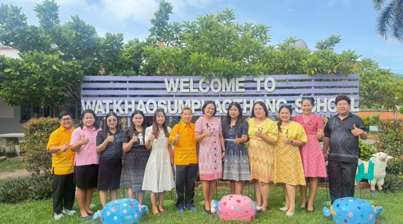 ร่วมแต่งกายตามอัตลักษณ์ไทยสู่สากล ภายใต้แนวคิด “ภูมิปัญญาแต่งไทยทั้งแผ่นดิน”